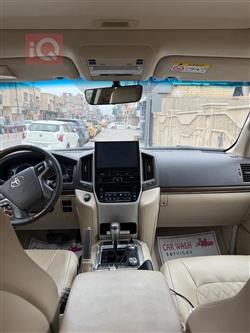 تويوتا لاندكروزر